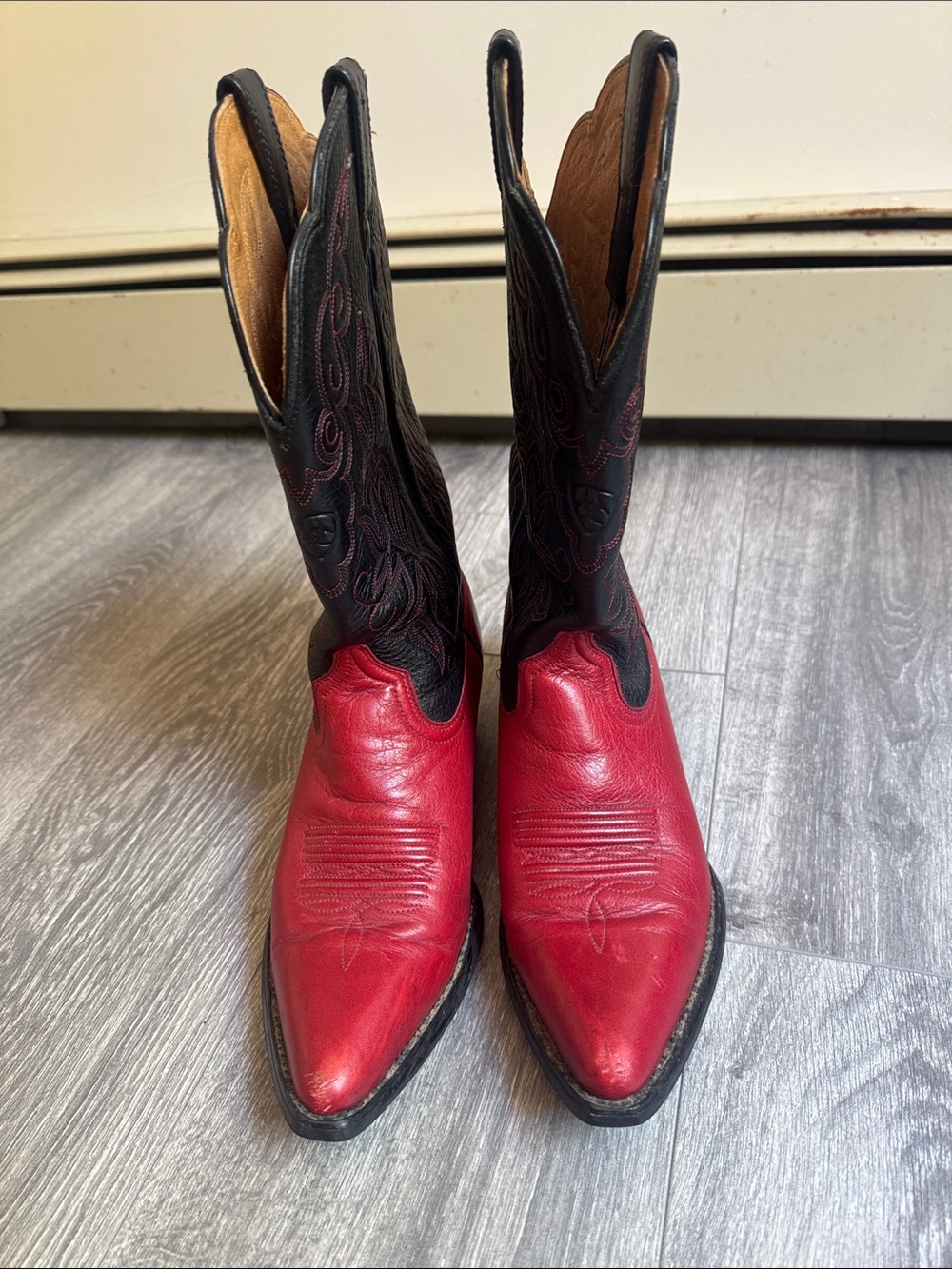 Ariat cowboy boots Black and Red Leather Western Heeled Boots - Picture 3 of 12